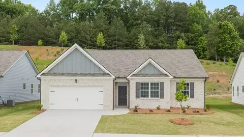 535 Majestic Oak Cir, Dallas, GA 30132