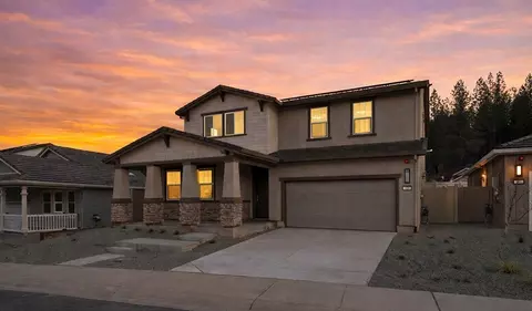310 Shamrock Dr, Grass Valley, CA 95945