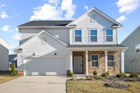 5638 Bay Rock Rd, Charlotte, NC 28215