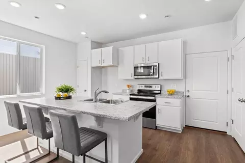 Kitchen - 21880 E 46th Pl, Aurora, CO 80019 photo 2 of 2