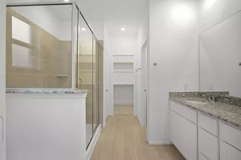Entry Way - 727 Willow Grove Ln, Rosenberg, TX 77471 photo 2 of 16