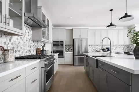 Kitchen - 1381 Amanda Gln, Escondido, CA 92029 photo 6 of 6