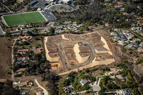 View/Area - 1381 Amanda Gln, Escondido, CA 92029 photo 2 of 3
