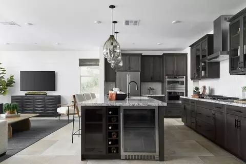 Kitchen - 1381 Amanda Gln, Escondido, CA 92029 photo 5 of 6