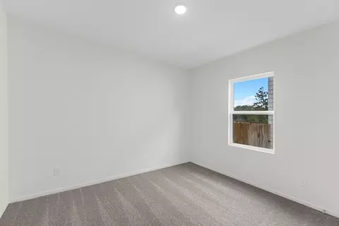 Bedroom - 1217 James St, Howe, TX 75459 photo 4 of 5