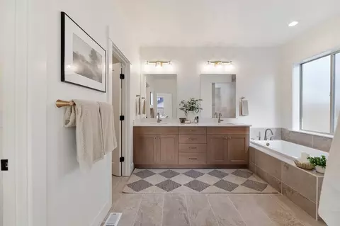 Bath - 6273 W Sollas Ct, Eagle, ID 83616 photo 7 of 12