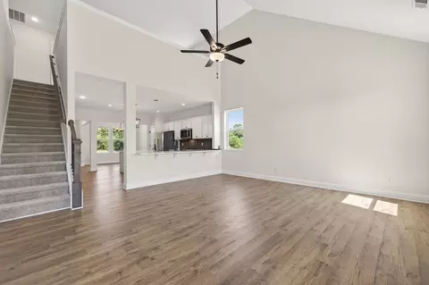 Living - 263 Margot Manor Dr, Benson, NC 27504 photo 3 of 3