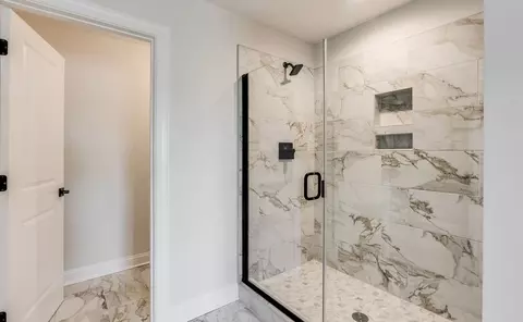 Bath - 263 Margot Manor Dr, Benson, NC 27504 photo 6 of 8