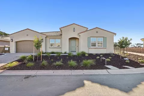 2690 Bay View Dr, Seaside, CA 93955