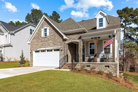 517 Watauga Ln, Aberdeen, NC 28315