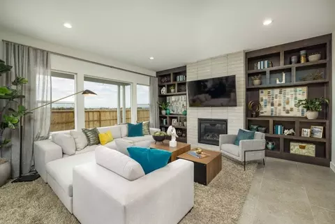 Living - 805 Halfpipe St, Belgrade, MT 59714 photo 1 of 3