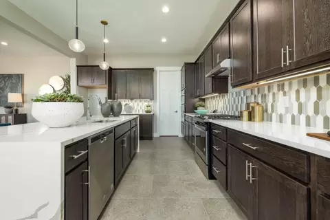 Kitchen - 805 Halfpipe St, Belgrade, MT 59714 photo 7 of 7