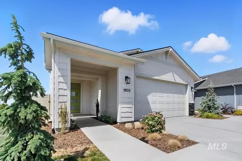 5947 W Parachute Dr, Meridian, ID 83646