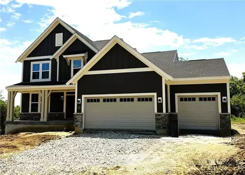 181 Farmstead Blvd, Springboro, OH 45066