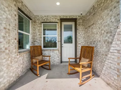Exterior - 2939 Clapbread Ln, Rosenberg, TX 77471 photo 4 of 5