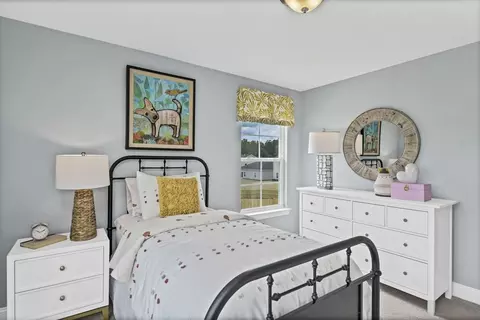 Bedroom - 12700 Beaver Point Dr, Midlothian, VA 23112 photo 9 of 15