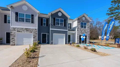 786 Embark Cir, Greer, SC 29651