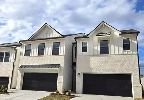 2070 Underwood Dr, Lawrenceville, GA 30043