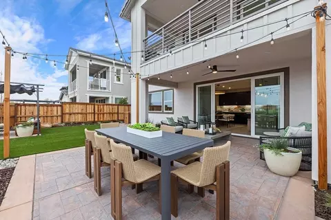 Exterior - 3726 Darnoch Ave, Lathrop, CA 95330 photo 5 of 6