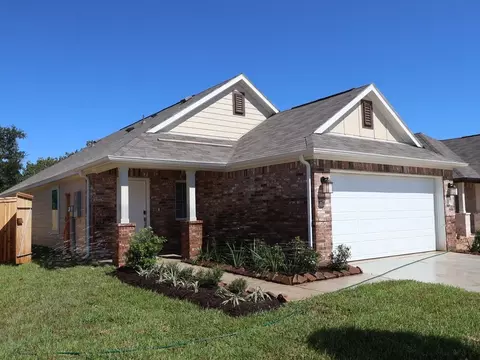 1033 Garnet Star Dr, La Marque, TX 77568