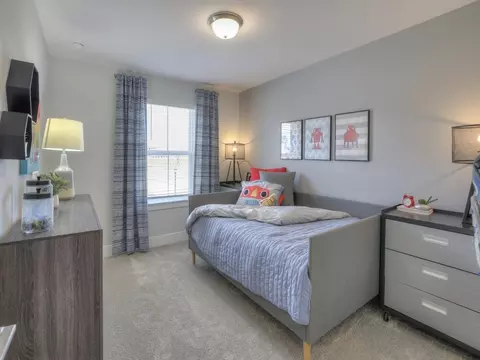 7796 Richmond Trl, Fairburn, GA 30213