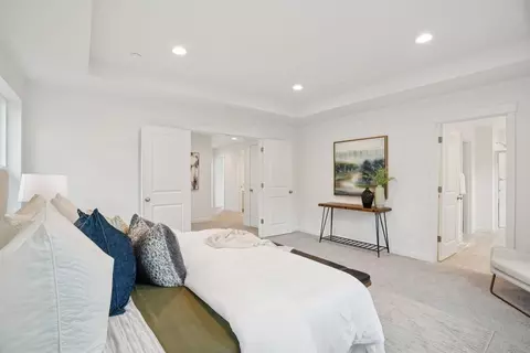 Bedroom - 173 Alder St, Eagle Point, OR 97524 photo 1 of 5
