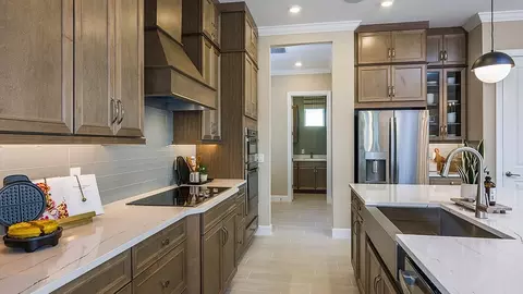 Kitchen - 1009 Tassleflower Trl, Saint Cloud, FL 34771 photo 19 of 54