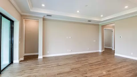 Living - 1009 Tassleflower Trl, Saint Cloud, FL 34771 photo 6 of 35