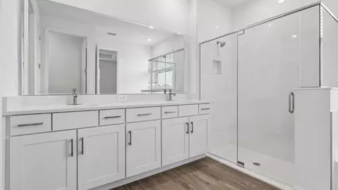 Bath - 3980 Kennebunk Loop, Mount Dora, FL 32757 photo 6 of 6