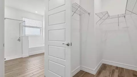 Entry Way - 3980 Kennebunk Loop, Mount Dora, FL 32757 photo 3 of 3