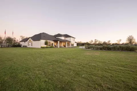 Exterior - 99 James Estates Dr, Fulshear, TX 77441 photo 12 of 13