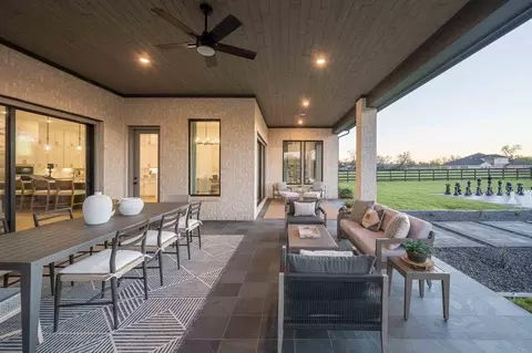 Exterior - 99 James Estates Dr, Fulshear, TX 77441 photo 10 of 13
