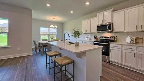 Kitchen - 229 Canvasback Trl, Brandon, MS 39047 photo 6 of 9