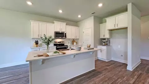 Kitchen - 229 Canvasback Trl, Brandon, MS 39047 photo 4 of 9