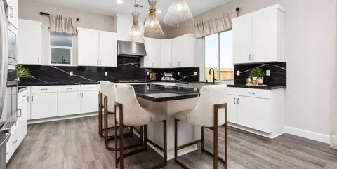 Kitchen - 294 N Vista Ave, Fowler, CA 93625 photo 4 of 4