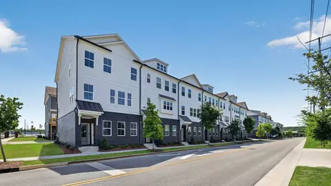 Exterior - 1053 E Main St, Chattanooga, TN 37408 photo 1 of 2