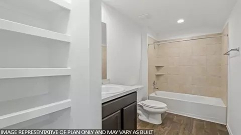 Bath - 7235 Rolling Valley Ln, Conroe, TX 77304 photo 5 of 5