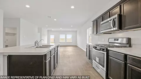 Kitchen - 7235 Rolling Valley Ln, Conroe, TX 77304 photo 3 of 3