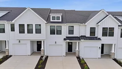 5 Hagen Ln, Simpsonville, SC 29681