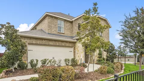 4110 Plateau Dr, Forney, TX 75126