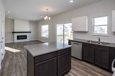 Kitchen - 4375 E 44th St, Des Moines, IA 50317 photo 2 of 3
