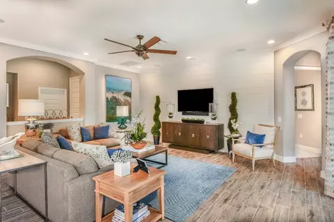 Living - 3022 Eagles Flight Pl, Brandon, FL 33511 photo 2 of 4