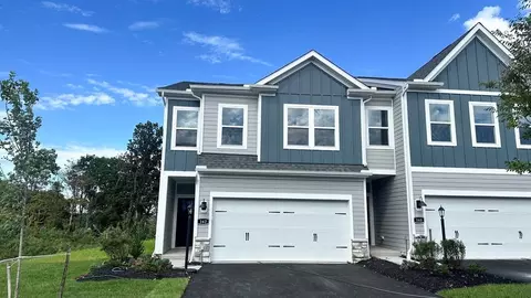 162 River Ridge Dr, Moon Township, PA 15108