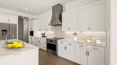 Kitchen - 1745 Margaret Way, Dublin, CA 94568 photo 12 of 18