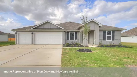 375 Elkins Prairie Dr, Lockhart, TX 78644