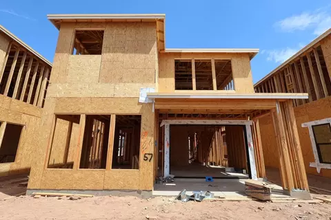 Exterior - 95 E Windsor Dr, Gilbert, AZ 85296 photo 2 of 11
