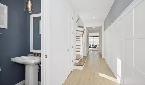 Entry Way - 95 E Windsor Dr, Gilbert, AZ 85296 photo 3 of 8