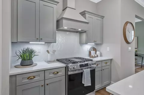 Kitchen - 18 Main St, Madison, AL 35758 photo 4 of 5