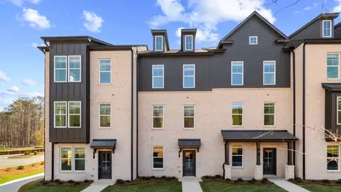 2610 Daybreak Ln, Newnan, GA 30265