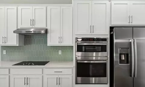 Kitchen - 100 Cres Shrs Rd, Saint Augustine, FL 32086 photo 3 of 4